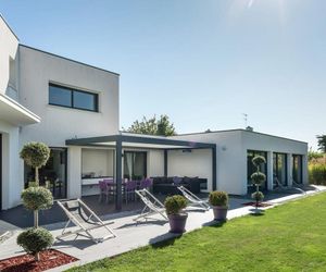 Modern Villa with Private Pool in Fouesnant France Fouesnant France