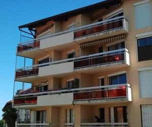 RENTAL VOLTAIRE   BIARRITZ Biarritz France