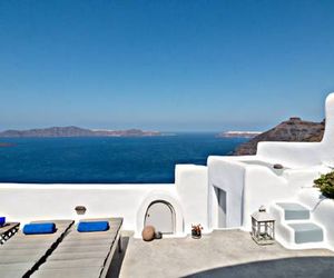 Revelis Villa & Canava Fira Greece
