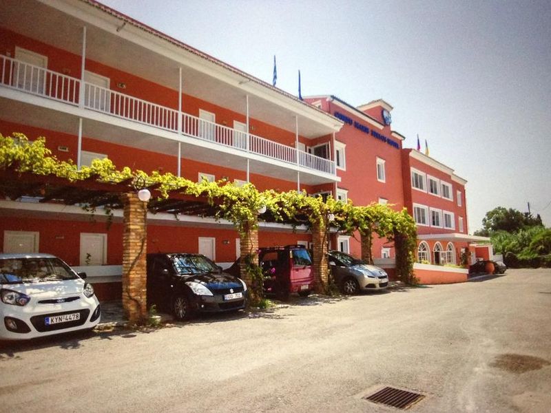 Hotel Photo 1