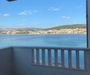 Apartments Villa Plaza Okrug Donji Croatia