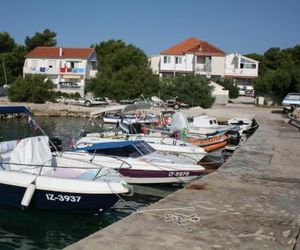 Apartments Vili Betina Betina Croatia