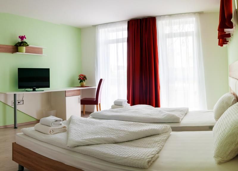 Hotel Photo 1