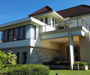 Villa Sophia Cimacan Puncak Cianjur Indonesia