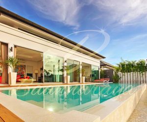 Baannaraya Exclusive Pool Villa Residence Nai Harn Thailand