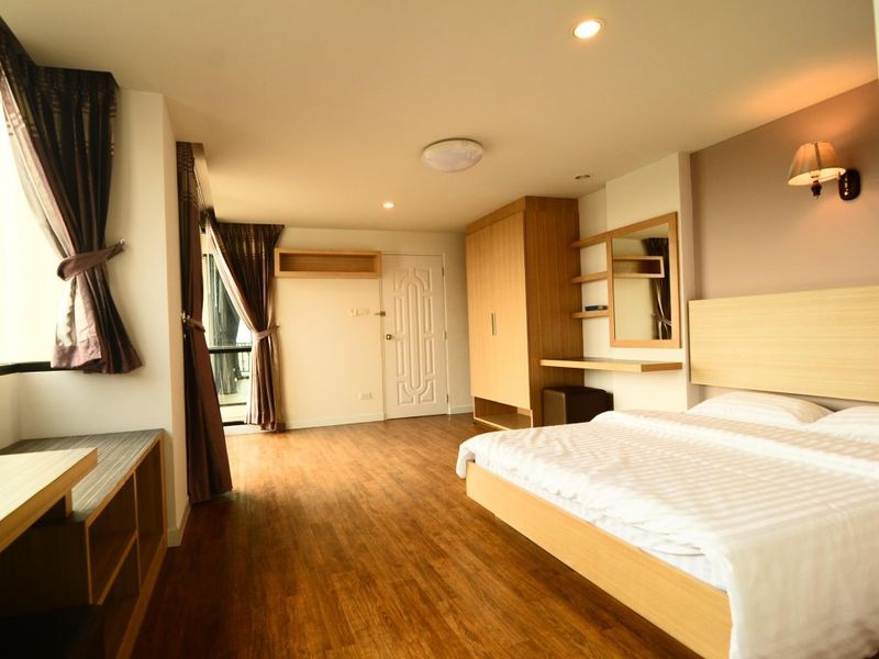 Hotel Photo 6