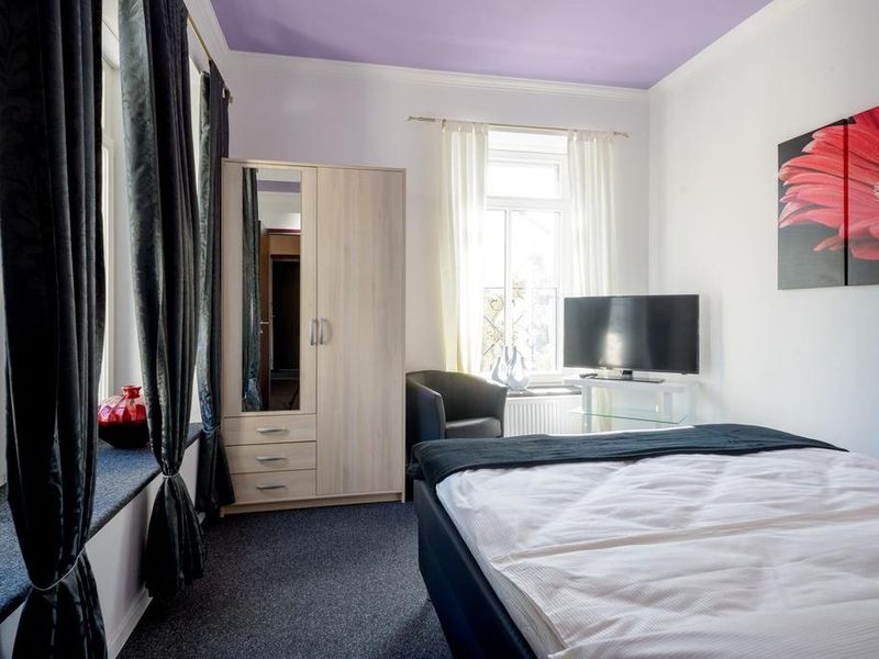 Hotel Photo 5
