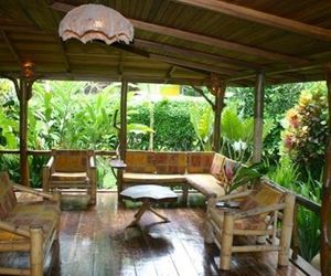Casa Amarilla Puerto Viejo de Talamanca Costa Rica