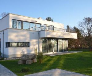 Haus Wetterhexe - FeWo 01 Sellin Germany