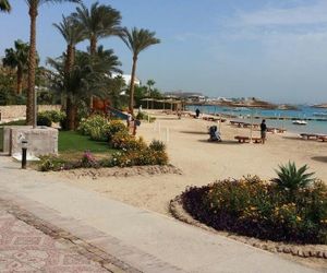 One-Bedroom Apartment Ground Floor With Sea View at Nice Resort Hurghada Egypt