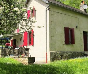 Sweet Holiday Home With Private Garden in Savignac-Ledrier Savignac France