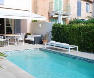 BOUTEMY IMMOBILIER  GISCLE AVEC PISCINE Grimaud France