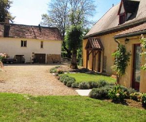 Lovely Cottage In Vezac with Swimming Pool Beynac-et-Cazenac France