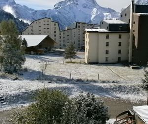 CHAMPAGNE 32 Les Deux-Alpes France