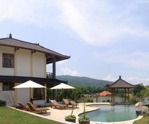 Villa Juliani Lovina Bali Singaraja Indonesia