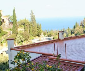 HOUSE 4TWO Taormina Italy