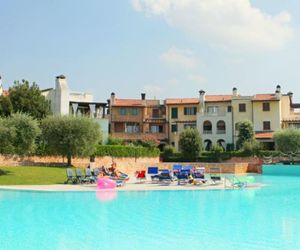 Comfortable apartment with terrace or balcony near Peschiera Peschiera del Garda Italy