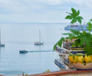 Casa Maccers Giardini-Naxos Italy