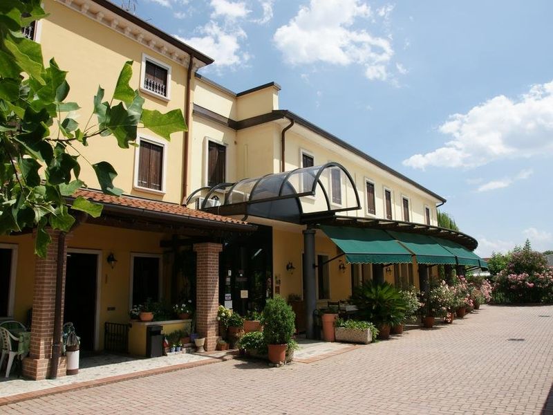 Hotel Photo 24