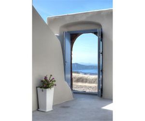 Luna Santorini Suites Pyrgos Greece