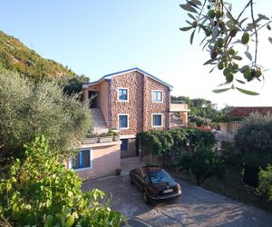 KAN APARTMAN EKONOMI Sveti Stefan Montenegro