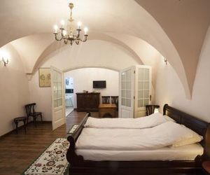 Green Door Apartment Sibiu Romania