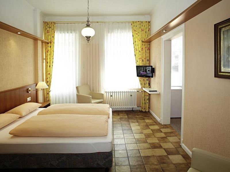 Hotel Photo 1