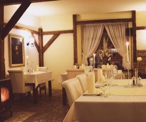 Barock Restaurant & Pension Topolcany Slovakia