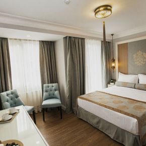 NearBy Hotel