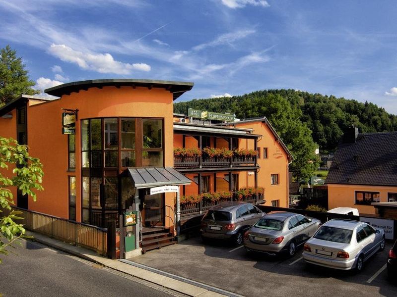 Hotel Photo 9