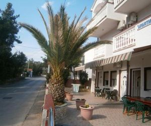 Apartments Drago Donje Petrcane Croatia