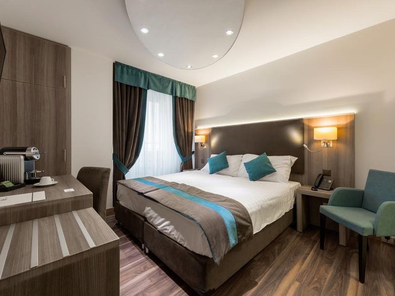 Hotel Photo 3