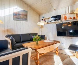Three-Bedroom Holiday home in Nexø 10 Somarken Denmark