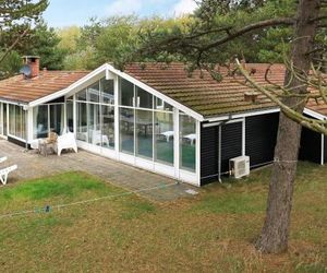 Six-Bedroom Holiday home in Humble Ristinge Denmark