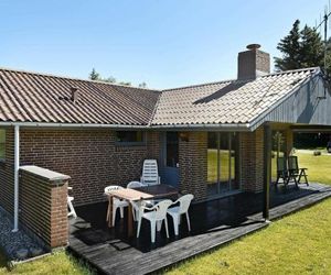 Two-Bedroom Holiday home in Henne 6 Henne Denmark