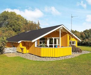 Four-Bedroom Holiday home in Faxe Ladeplads Fakse Ladeplads Denmark
