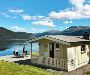 Two-Bedroom Holiday home in Utvik 3 Reed Norway