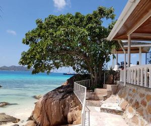 Coin Dor Anse Petite Cour Seychelles