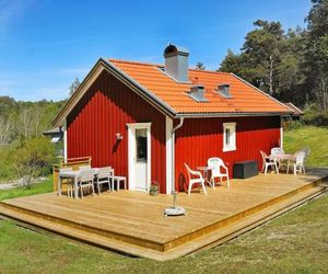 Two-Bedroom Holiday home in Henån 3 Nosund Sweden