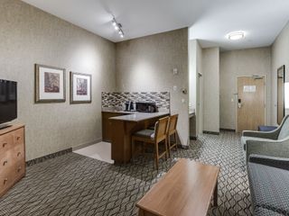 Фото отеля Holiday Inn Express Hotel & Suites Saskatoon, an IHG Hotel