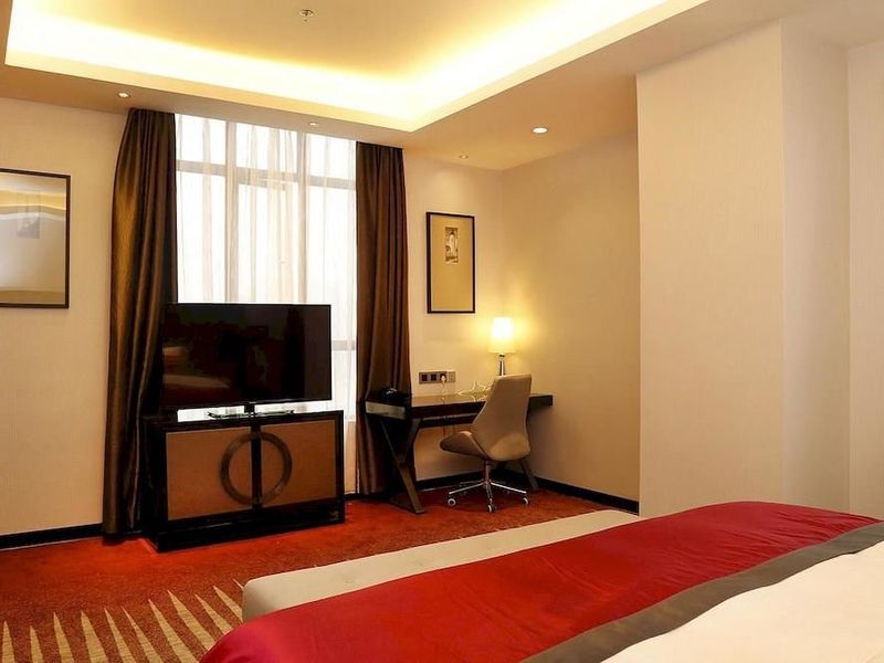 Hotel Photo 8