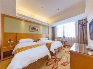 Фото отеля Vienna International Hotel Lijiang Yuxue Avenue
