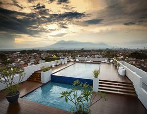 MaxOne Ascent Hotels Malang Malang Indonesia