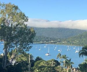 Studio Apartment with Seaview Airlie Beach Australia