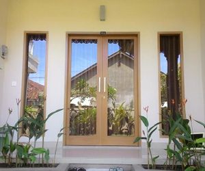 Kubu Carik Kuta Indonesia
