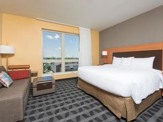 Hotel pic TownePlace Suites by Marriott Champaign