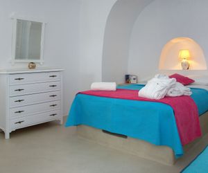 Thirea Studios Oia Greece