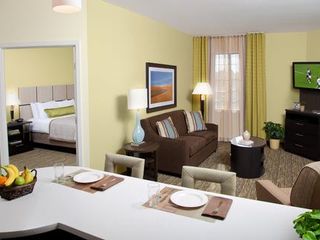Фото отеля Candlewood Suites Smyrna, an IHG Hotel