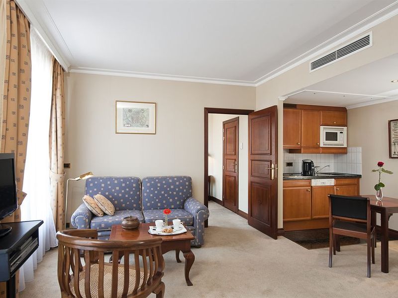 Hotel Photo 11