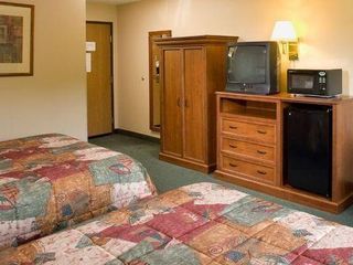 Hotel pic AmericInn by Wyndham Duluth South Proctor Black Woods Event Ctr